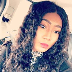 Meet your Posher, Paule-aimee